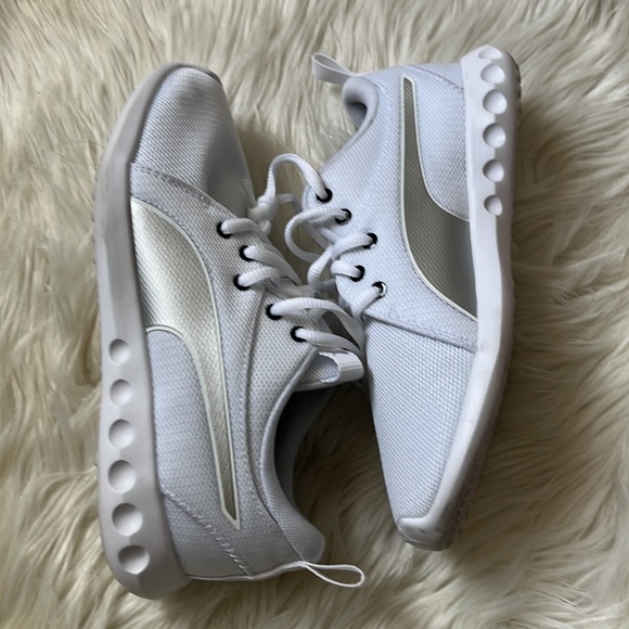 Puma Carson - Picture 3 of 6